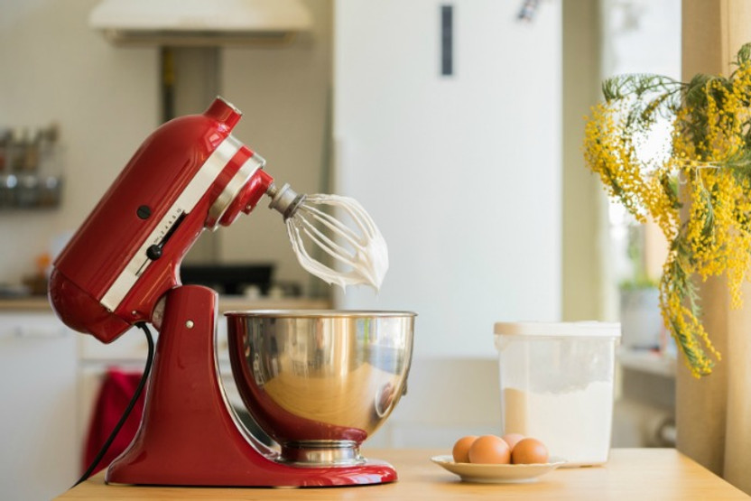 Hand Mixers vs. Stand Mixers