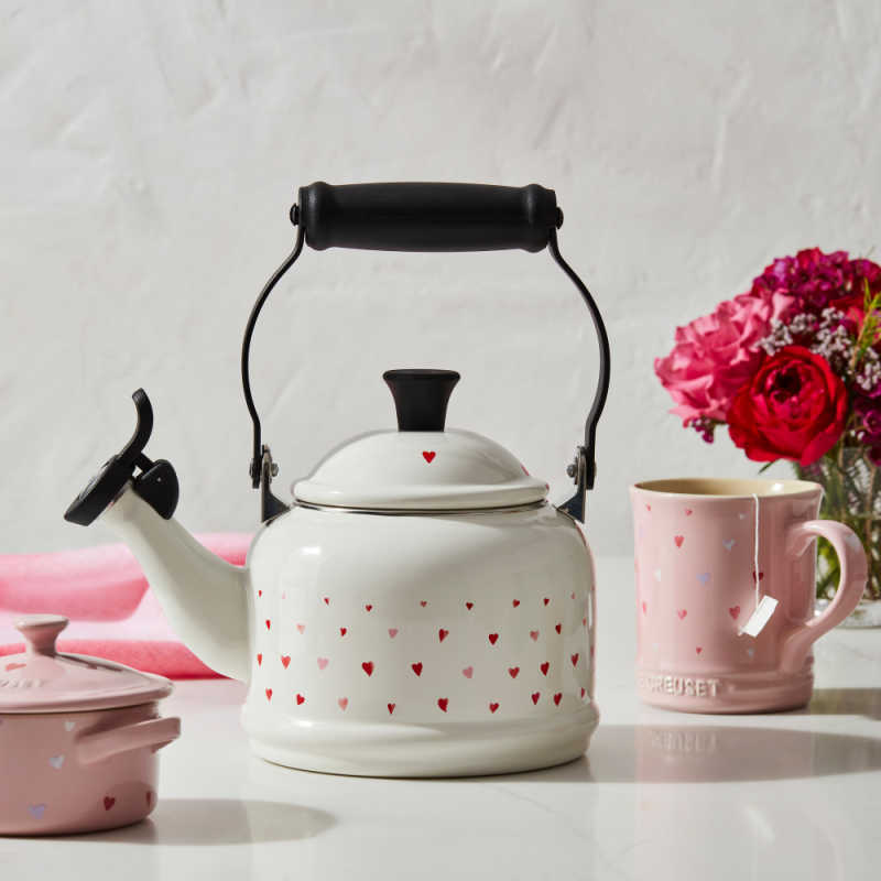 Le Creuset Hearts Collection