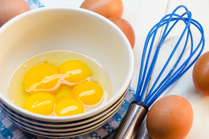 temper eggs for mac and cheese