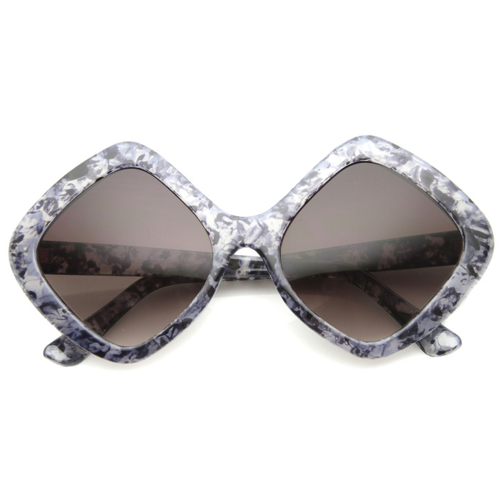 Womens Oversized Sunglasses With UV400 Protected Gradient Lens