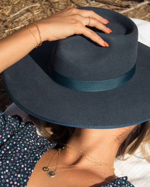 Dainty Gold plated choker 