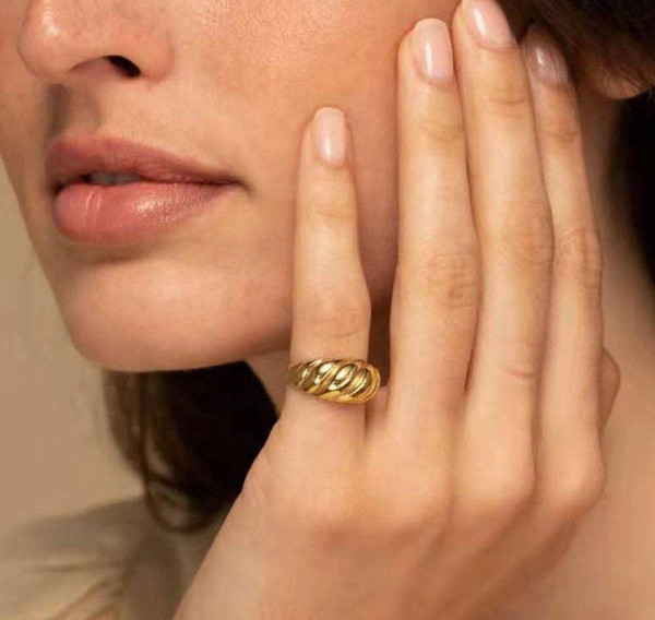 Noelle 18K GP  Croissant Ring