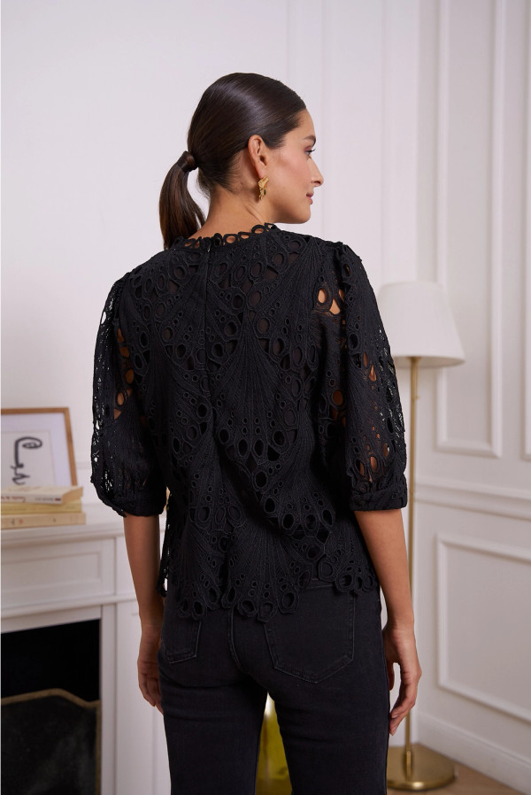 Daisy Guipure Lace Top Black