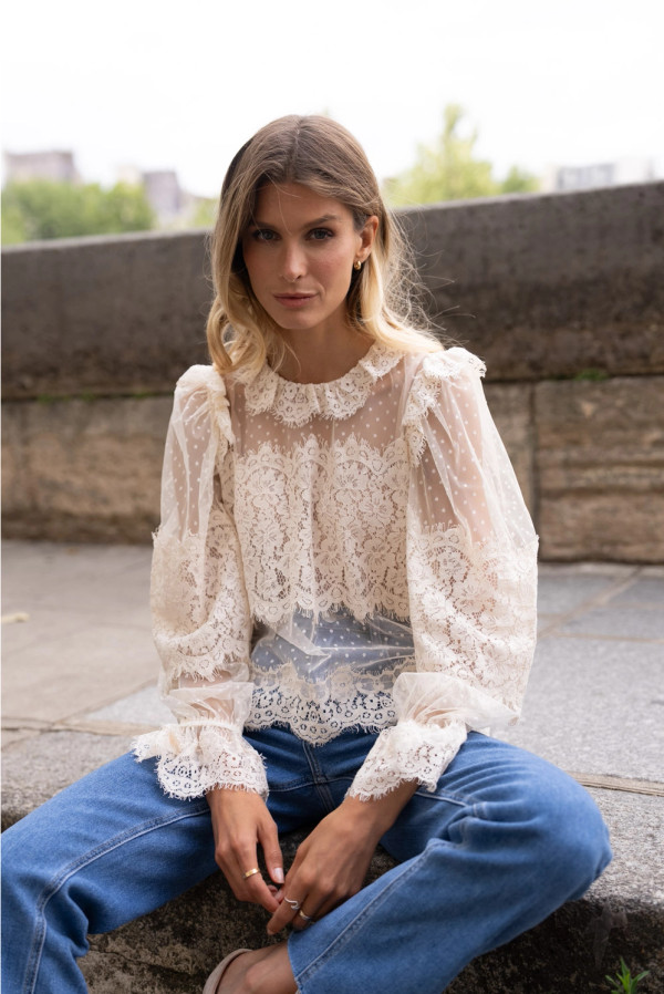 Lace Peter Pan Collar Blouse Ecru