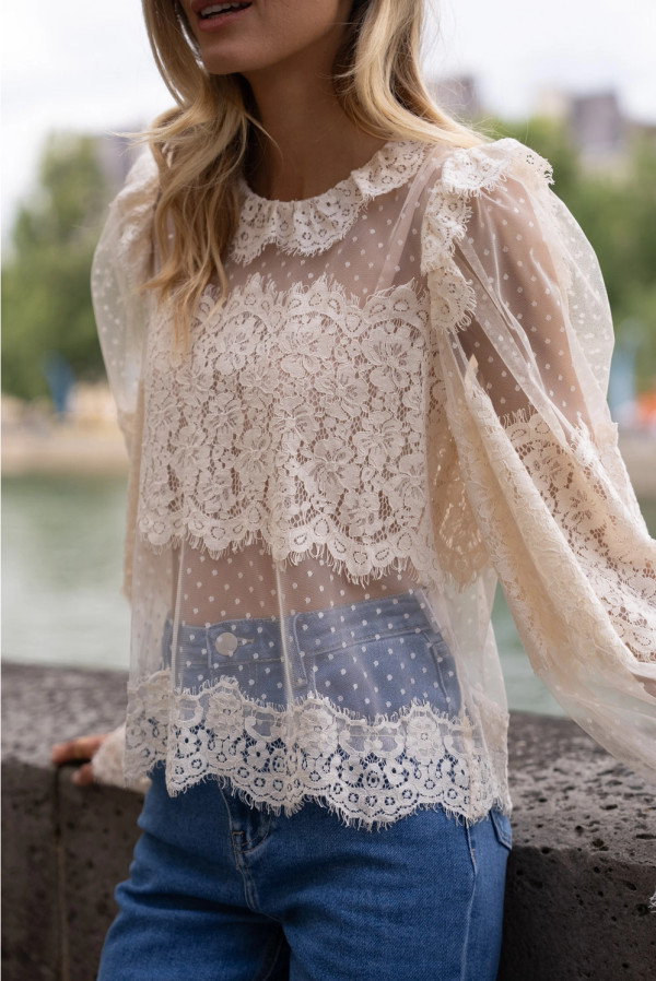 Lace Peter Pan Collar Blouse Ecru