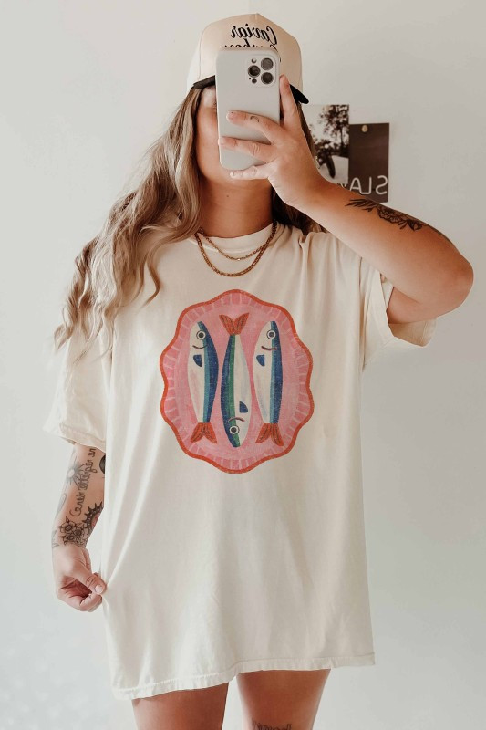 Sardines plate t-shirt