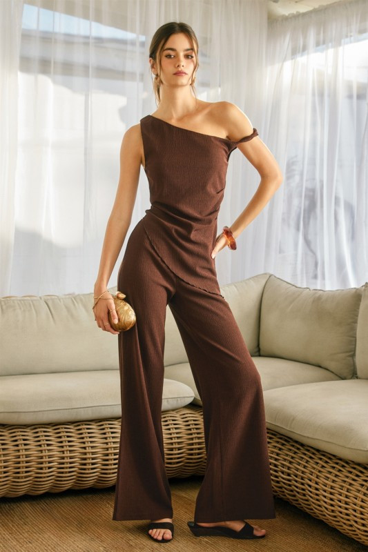 Twisted brown set