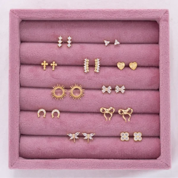 Horseshoe gold plated stud earrings 