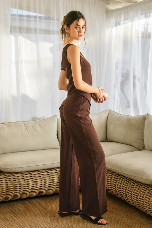 Twisted brown set