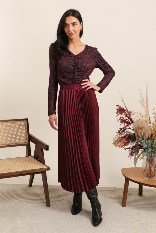 Parisian bordeaux pleated skirt