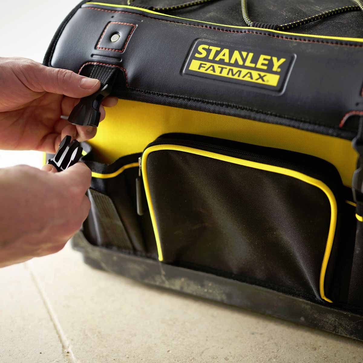 Stanley 1-79-213 FATMAX Plastic Fabric Open Tote With Cover 50cm