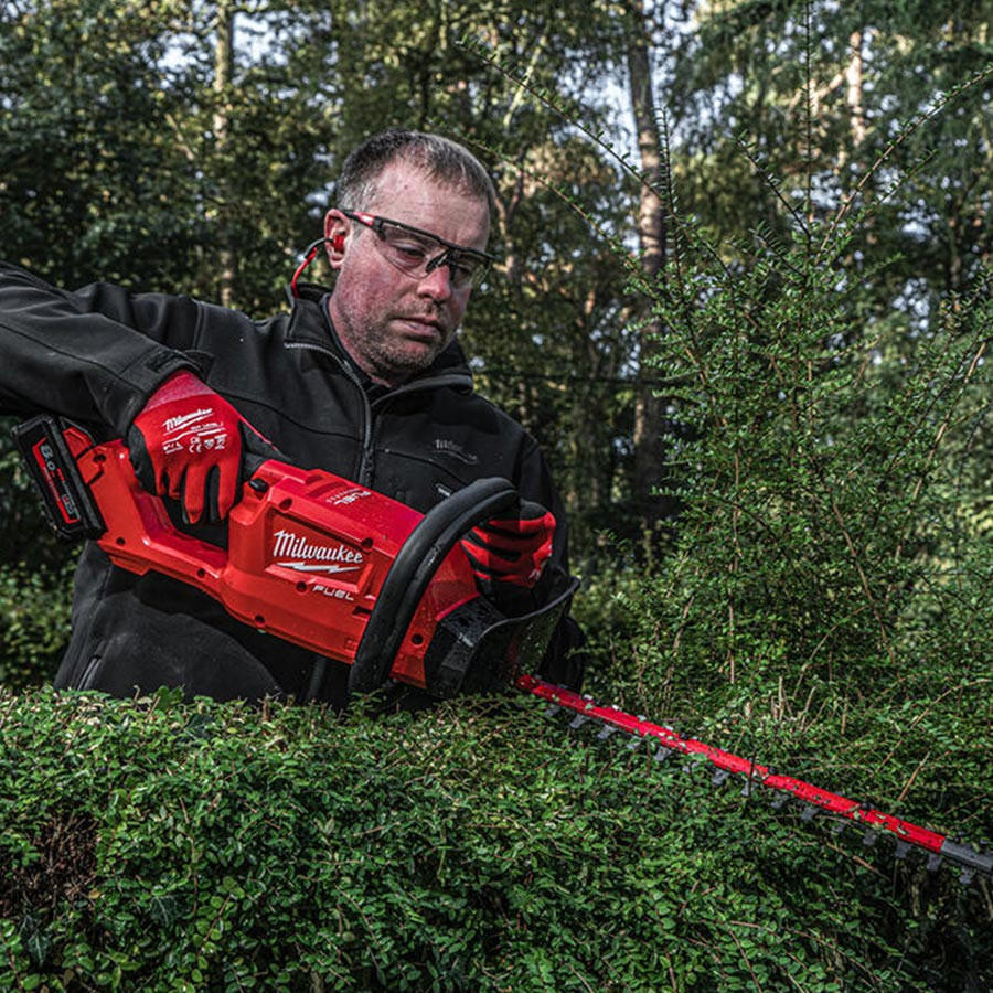 Milwaukee Hedge Trimmers Milwaukee Cordless Grass Shears Milwaukee