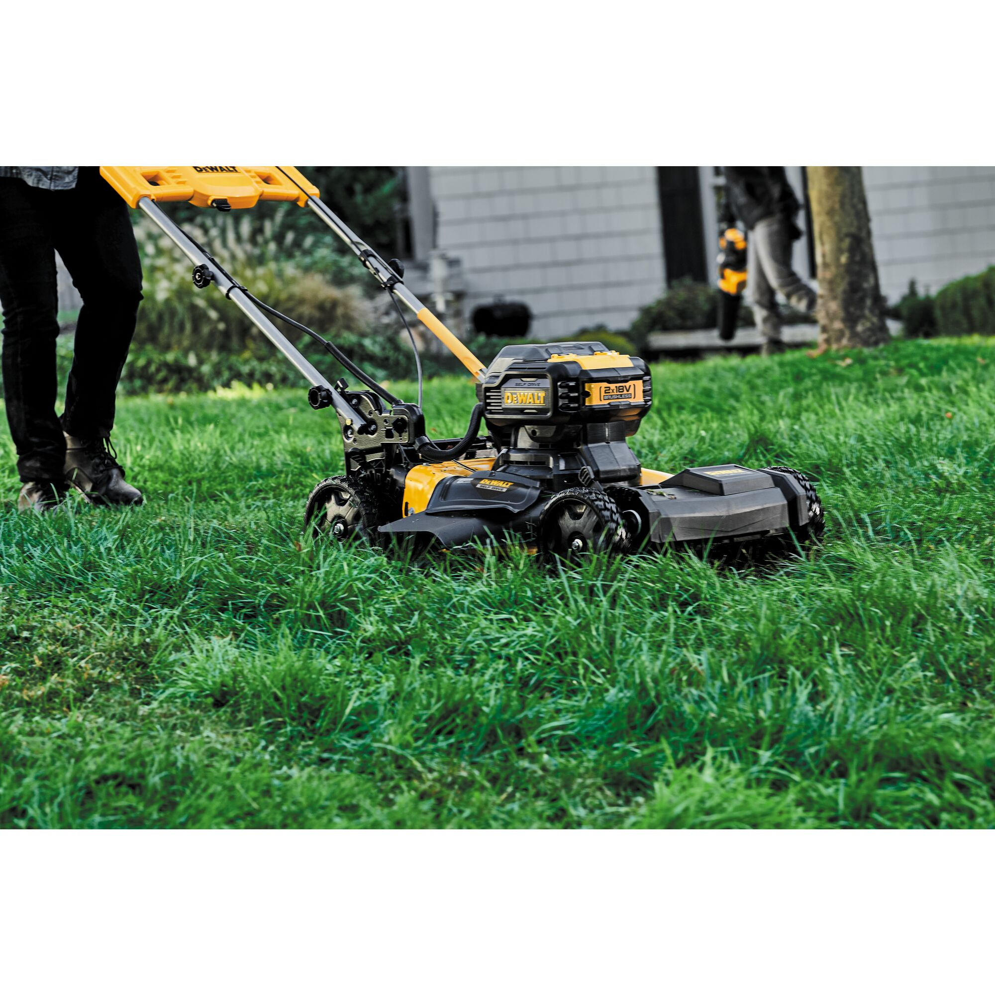 DeWalt DCMWSP564N 530mm Twin 18V Lawn Mower (Body Only) Toolden