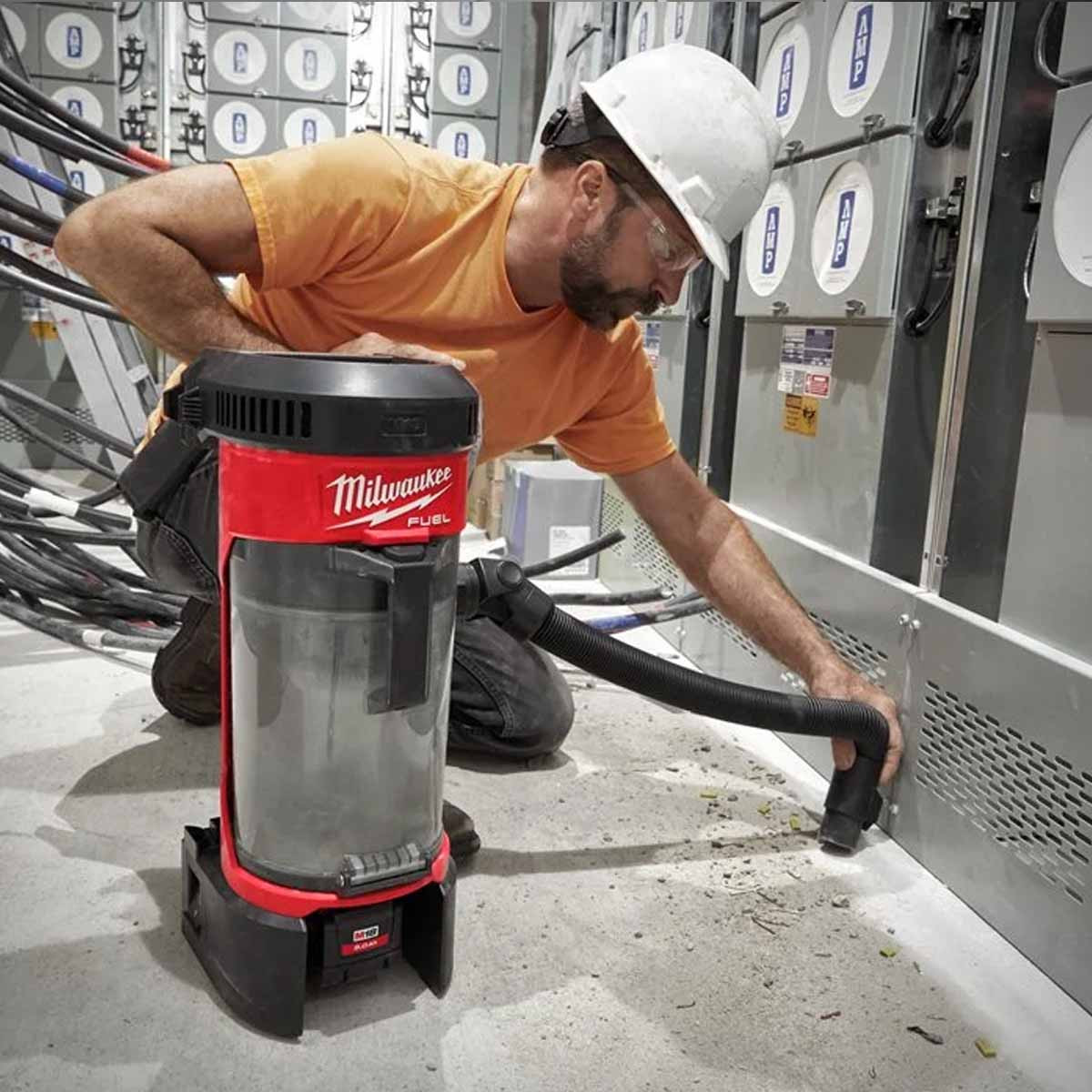 Milwaukee M18 FBPV-0 M18 FUEL™ Cordless Backpack Vacuum (Body Only