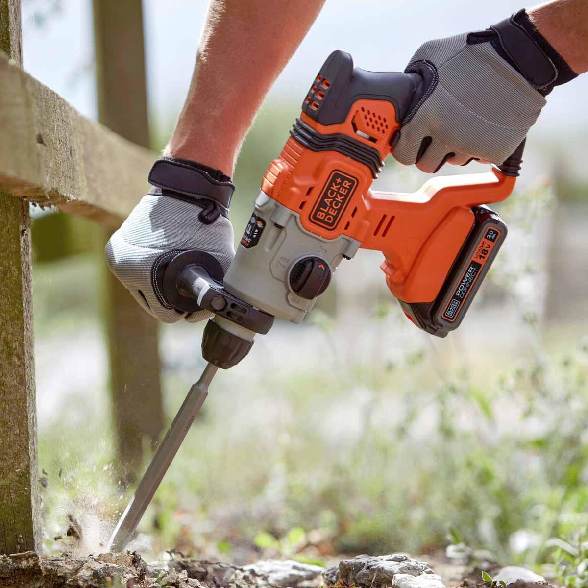 Black Decker BCD900D1K-GB 18V SDS Plus Hammer Drill with x