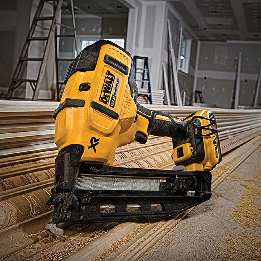 DeWalt DCN660P2 XR 18V 2nd Fix Nailer with 2x Batteries