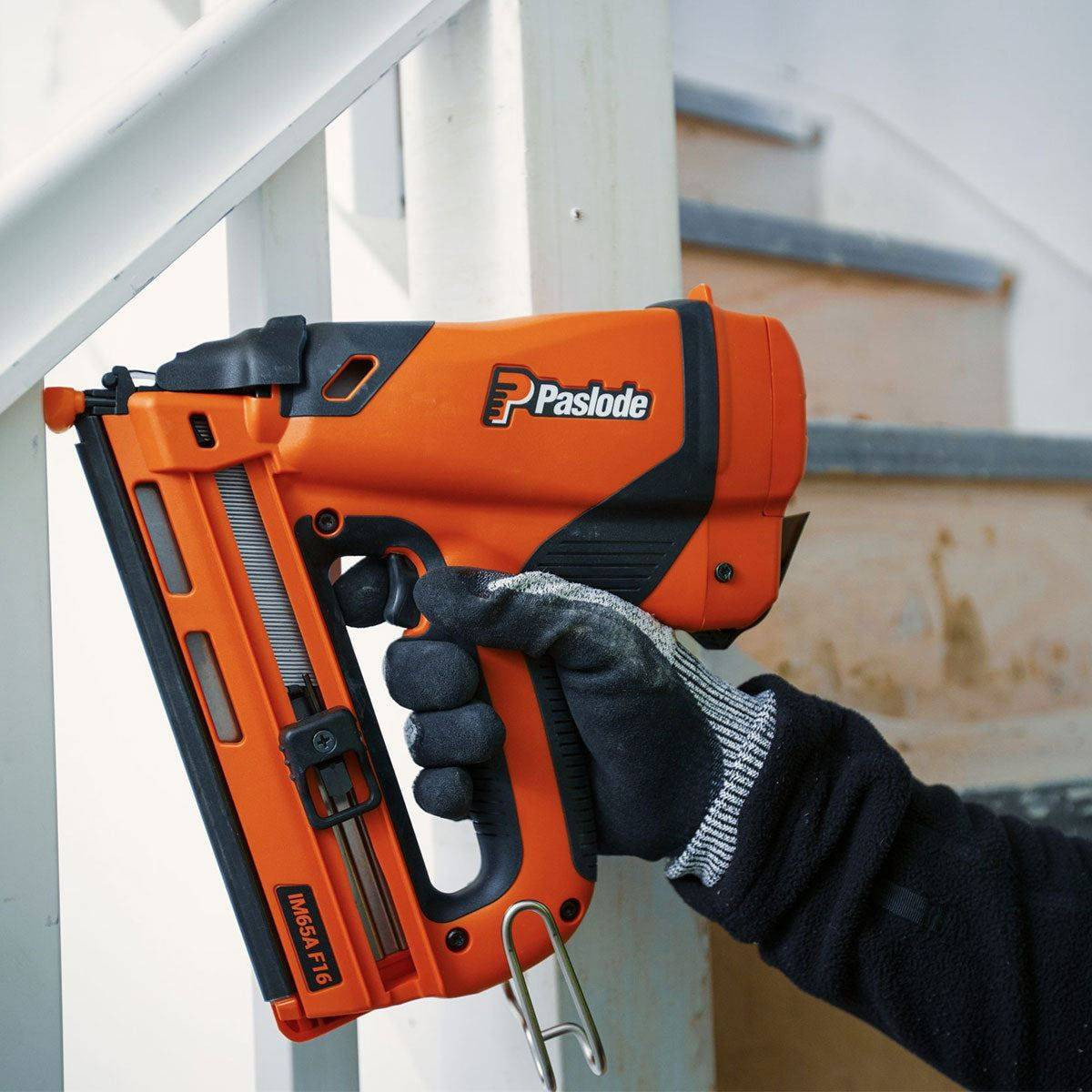 Paslode 916275 IM65A 7.4V 2nd Fix Angled Brad Nailer (Body Only