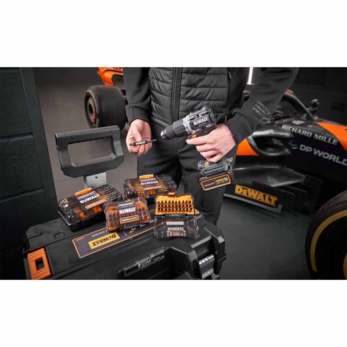 DeWalt DT70901T-QZ x McLaren FLEXTORQ Screwdriver Bit Set (32 Pc