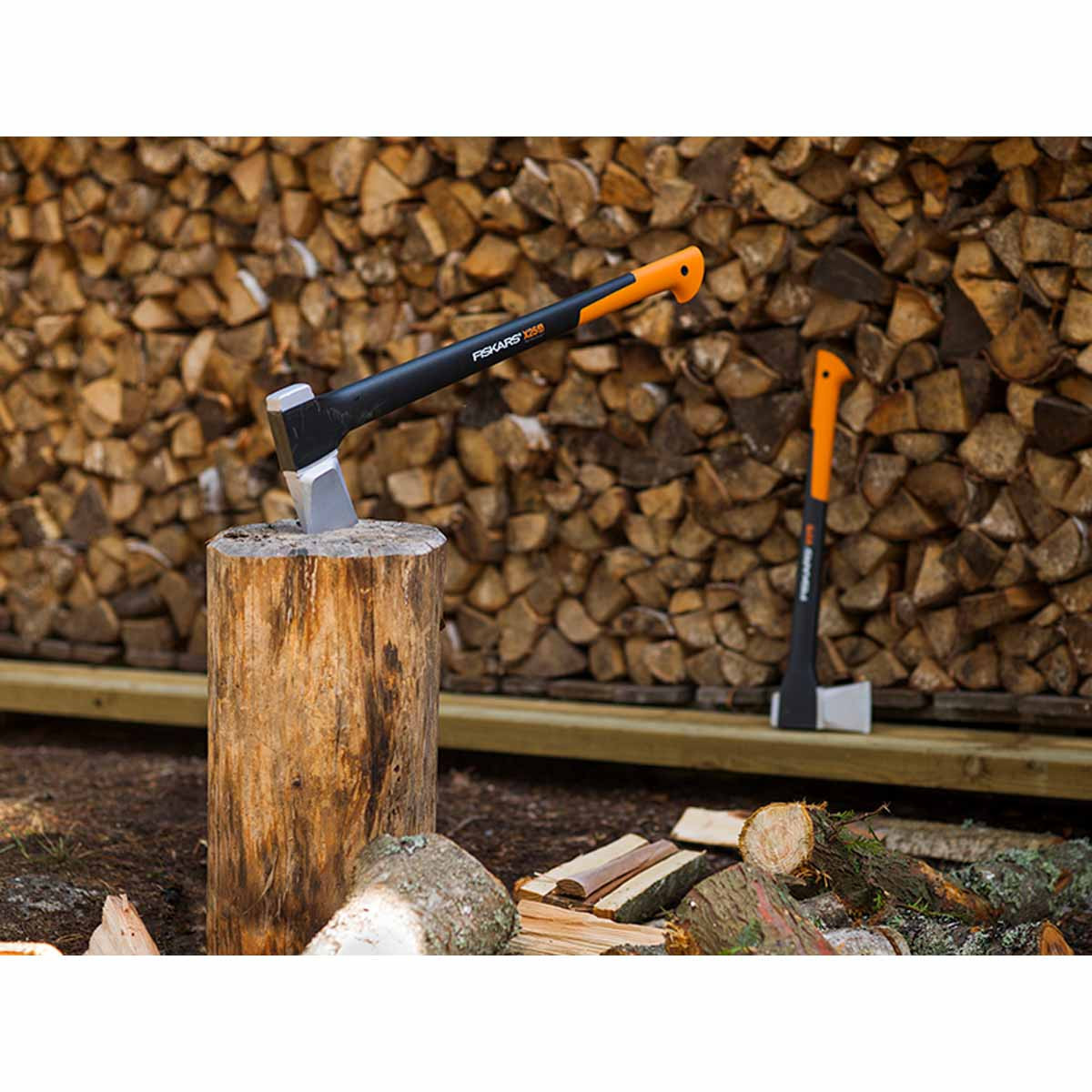 Fiskars XL-X25 Splitting Axe 2.43kg (5.3lb) | Toolden