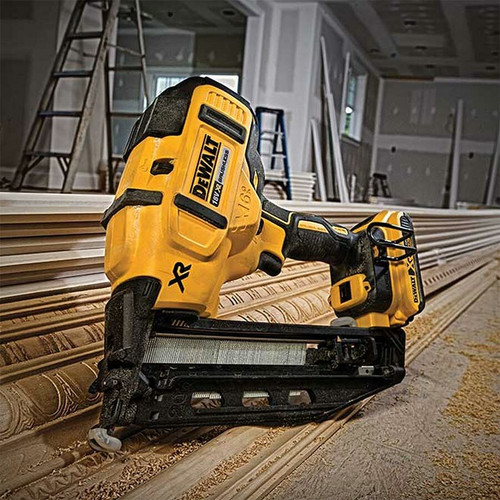 DeWalt DCN660D1