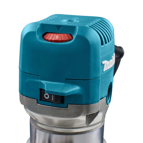 Makita RT0702CX4