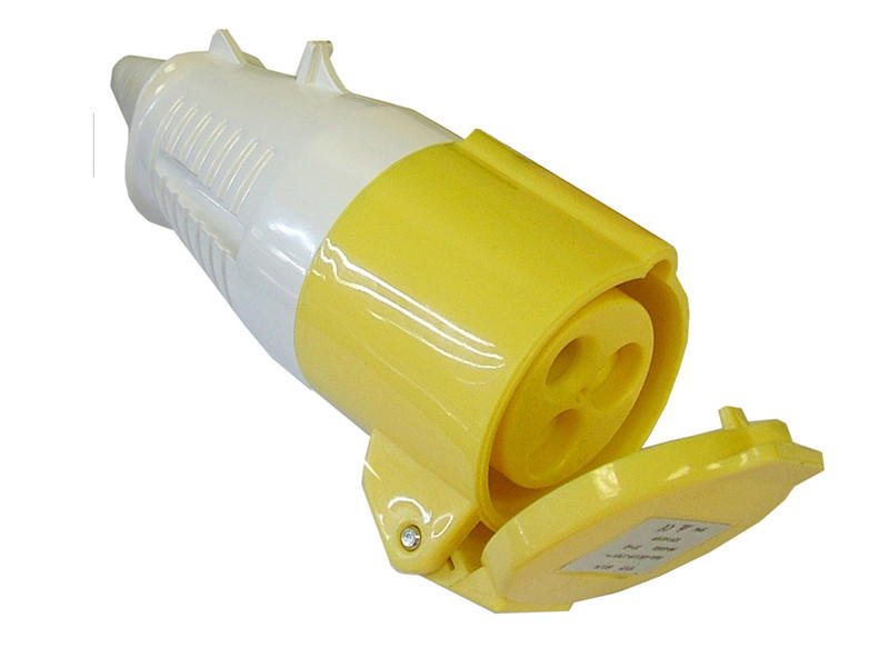 Faithfull Power Plus FPPSOC32AMP Yellow Socket 32 amp 110V | Toolden