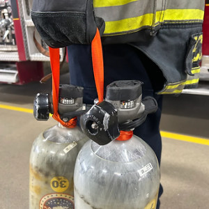 SCBA Bottle Hand Carrying Strap SCBA Bottle Hand Carrying Strap