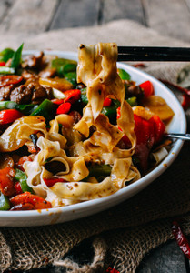 Big Plate Chicken w/ Noodles