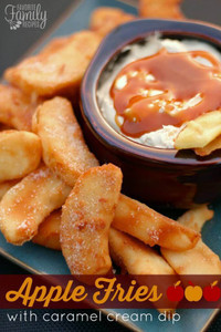 APPLE FRIES WITH CARAMEL CREAM DIP