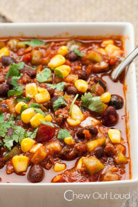 SLOW COOKER CHILI WITH BLACK BEANS AND CORN SLOW COOKER CHILI WITH BLACK BEANS AND CORN