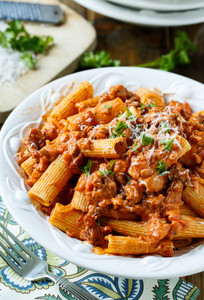 Italian Sausage Rigatoni with Spicy Cream Sauce Italian Sausage Rigatoni with Spicy Cream Sauce
