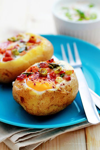 Baked Egg Potato Bowls Baked Egg Potato Bowls