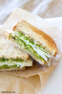 Egg White and Avocado Breakfast Sandwich Egg White and Avocado Breakfast Sandwich