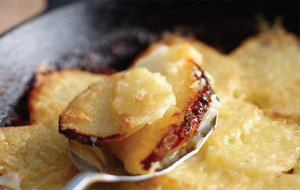 IRISH STOVE-TOP POTATOES WITH AGED CHEDDAR CHEESE IRISH STOVE-TOP POTATOES WITH AGED CHEDDAR CHEESE