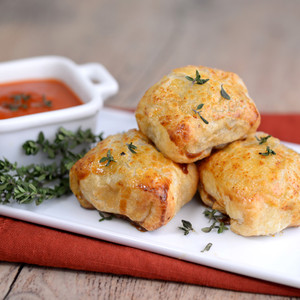 Mini Chicken Wellington - 50 pieces per tray Mini Chicken Wellington - 50 pieces per tray