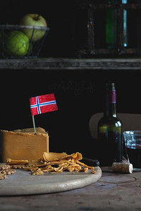 Brunost Fløtemysost (Norwegian Brown Cheese) - 1000g Brunost Fløtemysost (Norwegian Brown Cheese) - 1000g