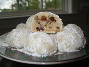 Russian Tea Cakes by Lark Fine Foods Russian Tea Cakes by Lark Fine Foods
