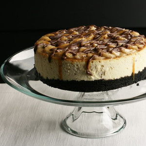 Bananas Foster Cheesecake - 9 inch (Serves 8-10) Bananas Foster Cheesecake - 9 inch (Serves 8-10)