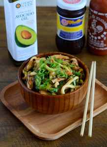 CHOSEN FOODS 100% PURE AVOCADO OIL, 750ML (25.3 FL OZ.) CHOSEN FOODS 100% PURE AVOCADO OIL, 750ML (25.3 FL OZ.)