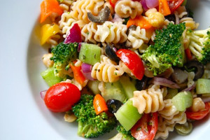 Veggie Pasta Salad with Zesty Italian Dressing Veggie Pasta Salad with Zesty Italian Dressing