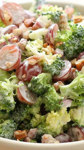SKINNY BROCCOLI SALAD - 5 lbs SKINNY BROCCOLI SALAD - 5 lbs