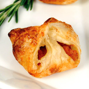 Sweet Potato Puffs - 50 pieces per tray Sweet Potato Puffs - 50 pieces per tray