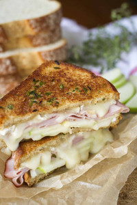 Mini Apple, Ham & Brie Grilled Cheese Sandwiches - 50 pieces per tray Mini Apple, Ham & Brie Grilled Cheese Sandwiches - 50 pieces per tray