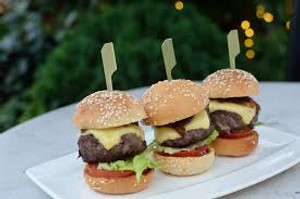 Wagyu Burger w/ American Cheese 40 pieces per tray Wagyu Burger w/ American Cheese 40 pieces per tray