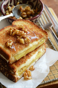 Caramelized Pineapple Grilled Cheese with Honeyed Walnuts Caramelized Pineapple Grilled Cheese with Honeyed Walnuts