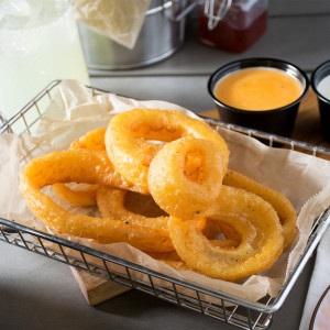 Brewcity Beer Battered Thick Onion Rings - 2.5 lb - 6/Case Brewcity Beer Battered Thick Onion Rings - 2.5 lb - 6/Case