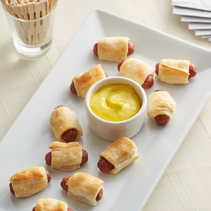 Cocktail Franks in a Blanket - Les Chateaux de France - 100/Case Cocktail Franks in a Blanket - Les Chateaux de France - 100/Case