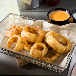 Brewcity Black & Tan Onion Rings - 6/Case Brewcity Black & Tan Onion Rings - 6/Case