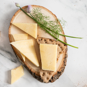 Vadenost (Herrgardsost) Cheese - 2 lb Vadenost (Herrgardsost) Cheese - 2 lb
