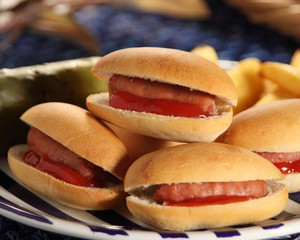 Mini Sliced Hot Dog Buns - 16 count per pack - 12/Case Mini Sliced Hot Dog Buns - 16 count per pack - 12/Case